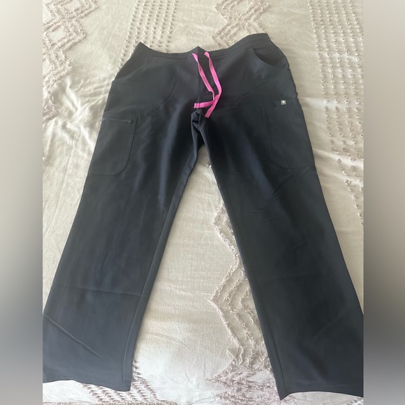 Figs Scrub Set - Picture 5 of 12